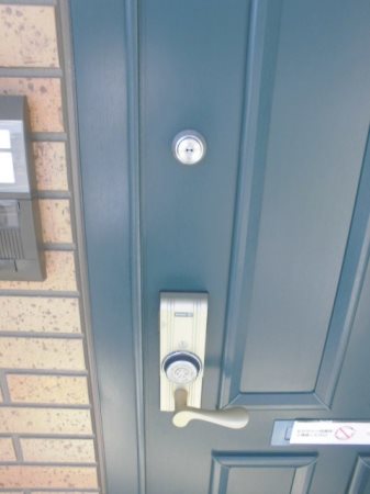 ルミエール大友ABCD  玄関