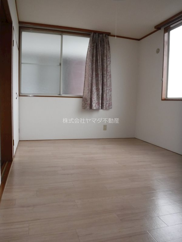 上泉町貸住宅 ベッドルーム