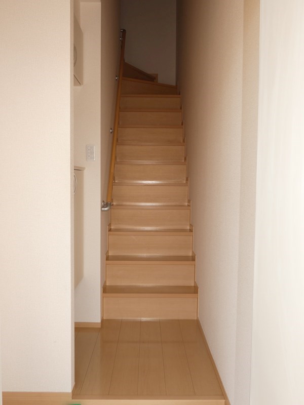 グランメールA 玄関