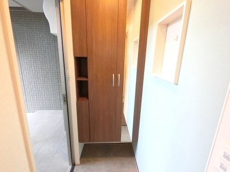 プレシャス渋川 玄関