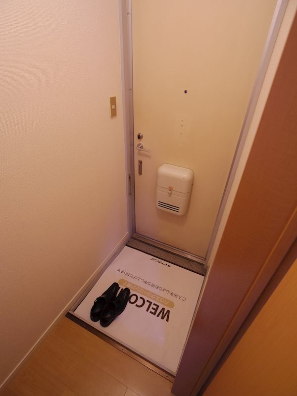 メゾン南雲 玄関