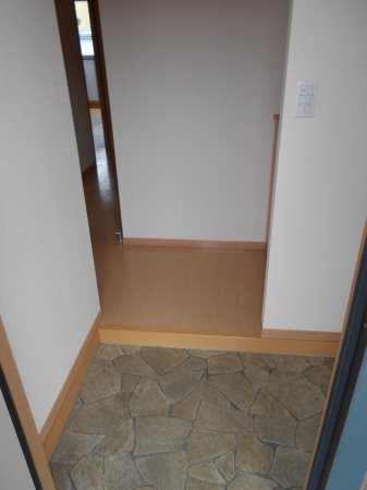 リヴェールマリーズ 玄関