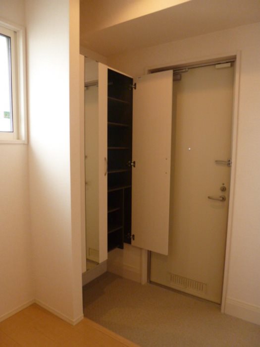 オペラハウス上大島B 玄関