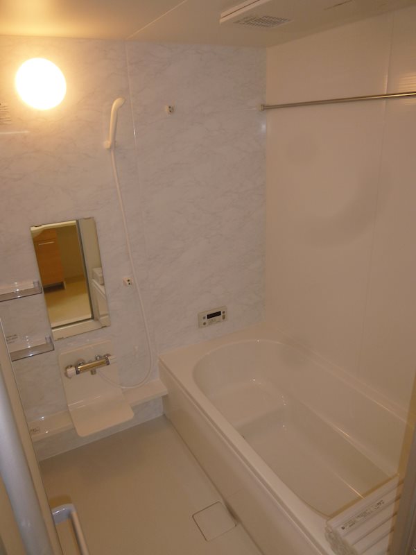 キーマ 風呂画像