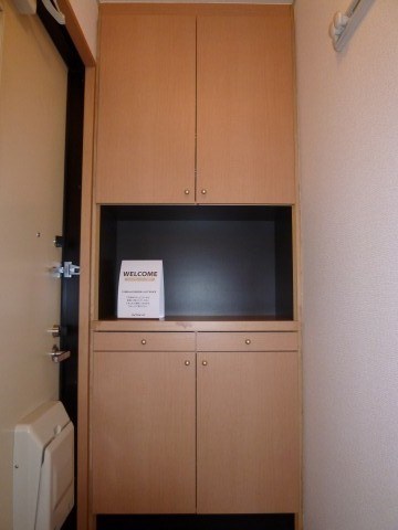 ニューセンチュリーＡ 玄関