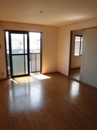 ニューセンチュリーＡ リビング