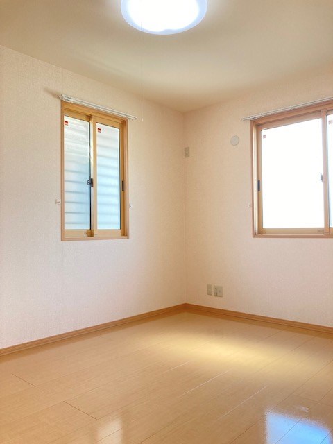 リビングタウン下石倉 ベッドルーム