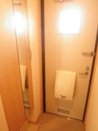 シャトレロザージュ 玄関