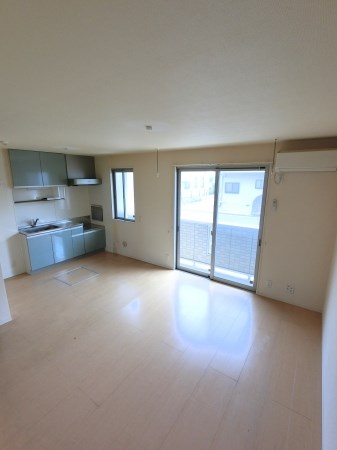 レーブ中泉 リビング