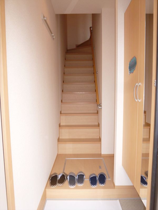 コンフォール奏 玄関