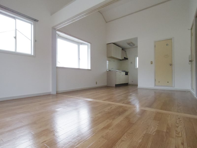 鼻高テラスハウスA・B・C・D リビング