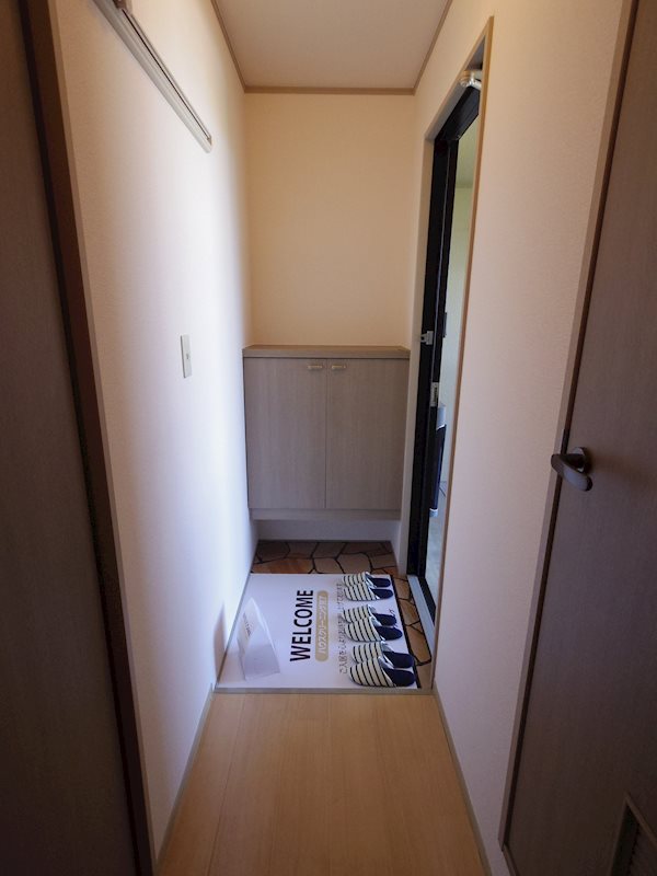 サンライズヒルC 玄関