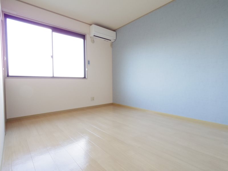 サンライズヒルC ベッドルーム