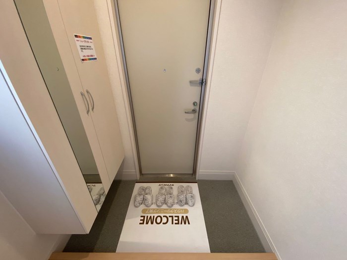 ヴィレッタ天川原 玄関