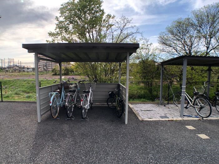 サージＢ その他外観1