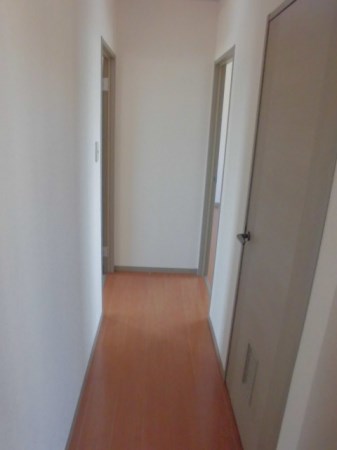 ヴェルフィーユABC 玄関