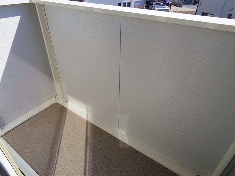 ボンヌ　ジュルネ ベランダ