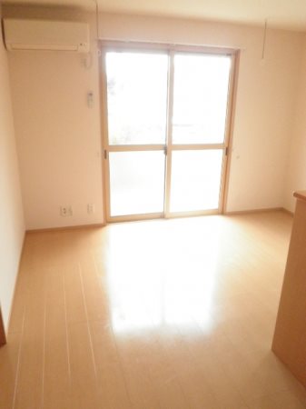 アロース・ガーデンＡB リビング