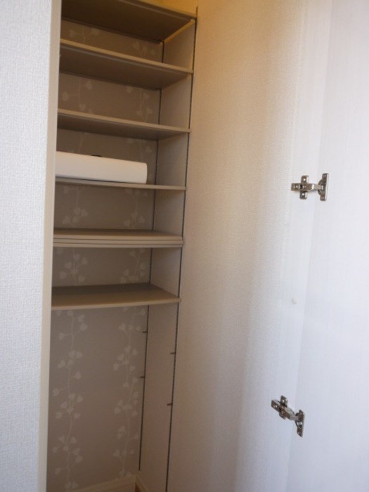 ディアコートB 玄関