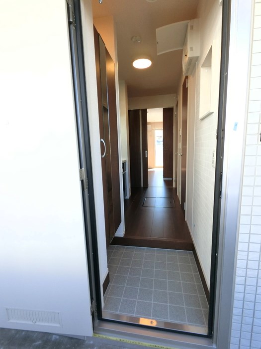 グランテラス西片貝 玄関