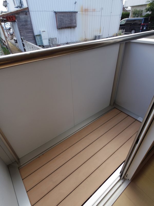 ウィングサプライアネックス ベランダ