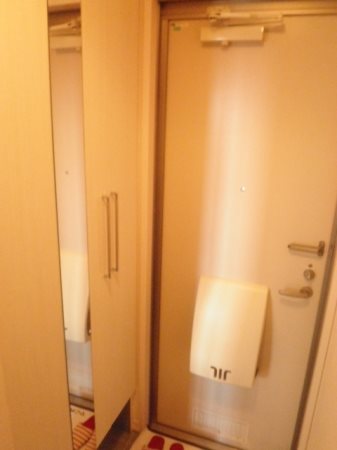 アスール 玄関