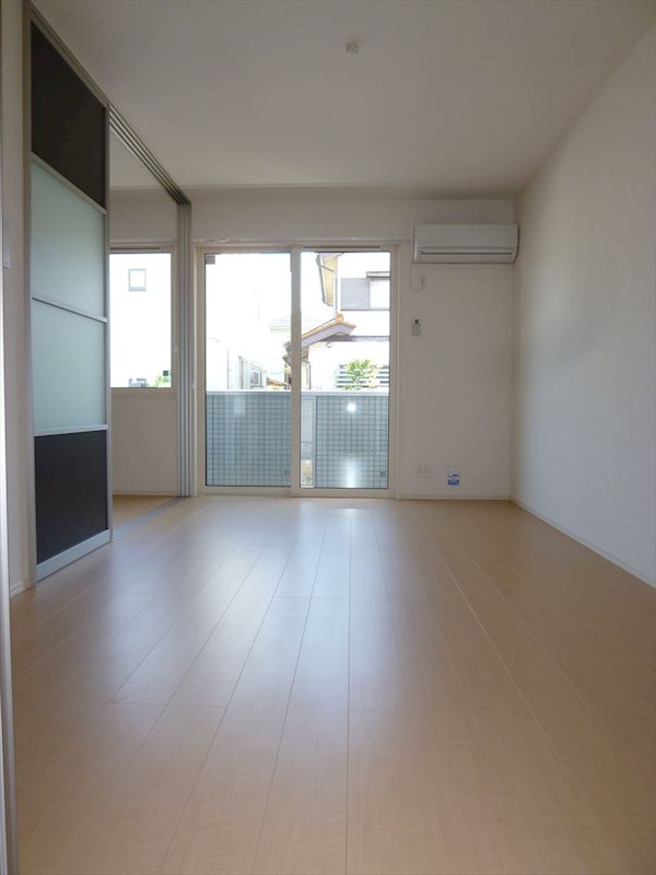 カラーズ　ガーデン リビング