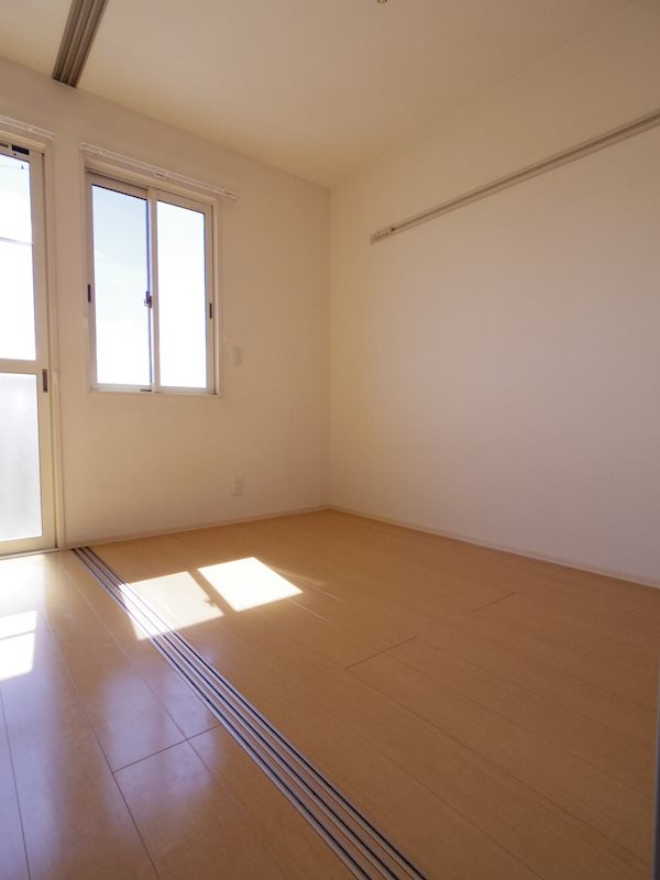 ヴィラ　フォレスタB その他7