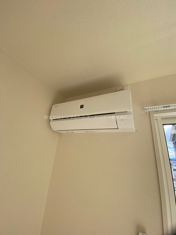 サラ　スリール その他4