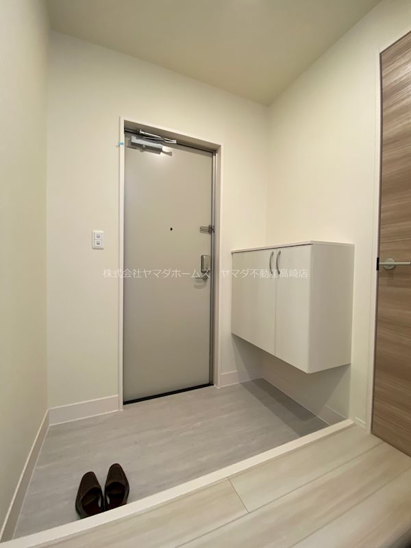 サラ　スリール 玄関