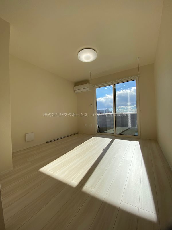 サラ　スリール リビング