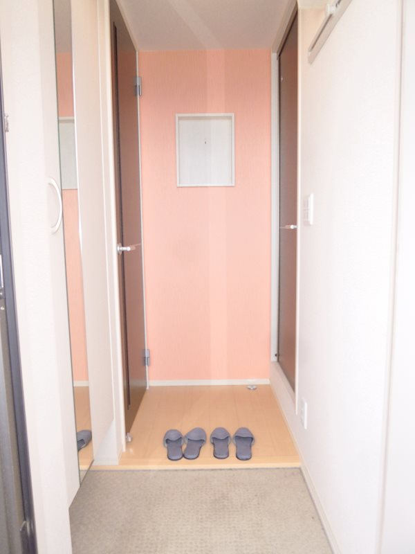 ブルースカイ 玄関