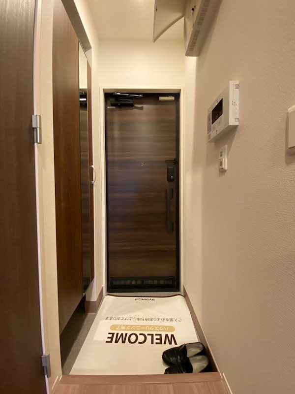 カトゥルヴァン 玄関