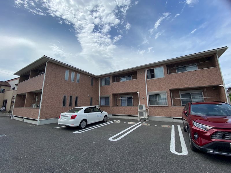 コンフォート三山 外観写真