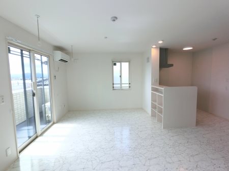 コンフォートヒル リビング