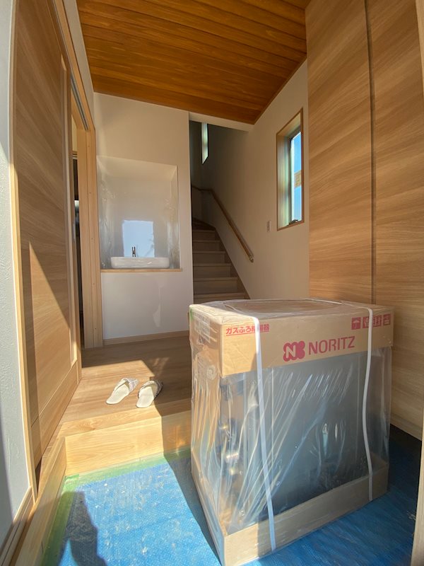 井野町戸建  玄関