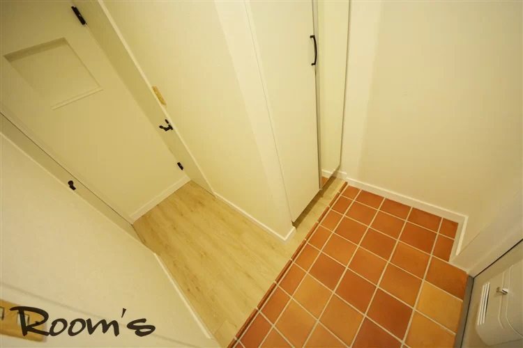 ナイス21いいづか 玄関