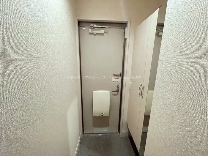 プラシードⅡ 玄関