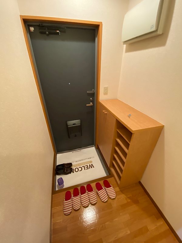 ファミール2000　A 玄関