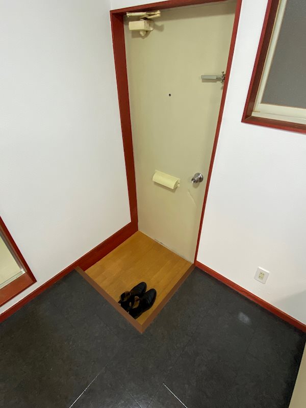 サンハイツ吉岡 玄関