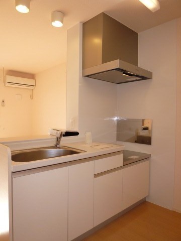 ソナ・ヴェルデ キッチン