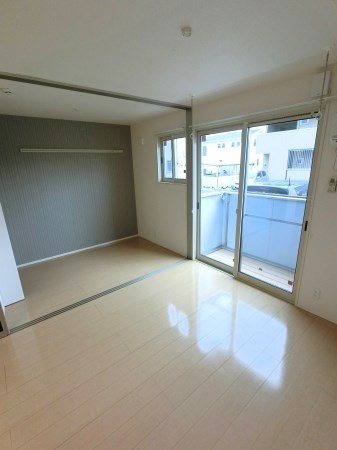 ヴィラ・キャロット リビング