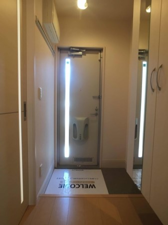 ハッピーネス 玄関