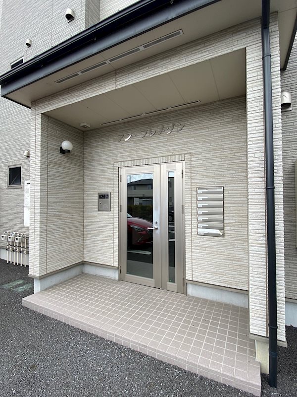 アン・フレメゾン その他外観2