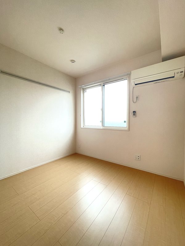 トゥー・ル・モンド ベッドルーム