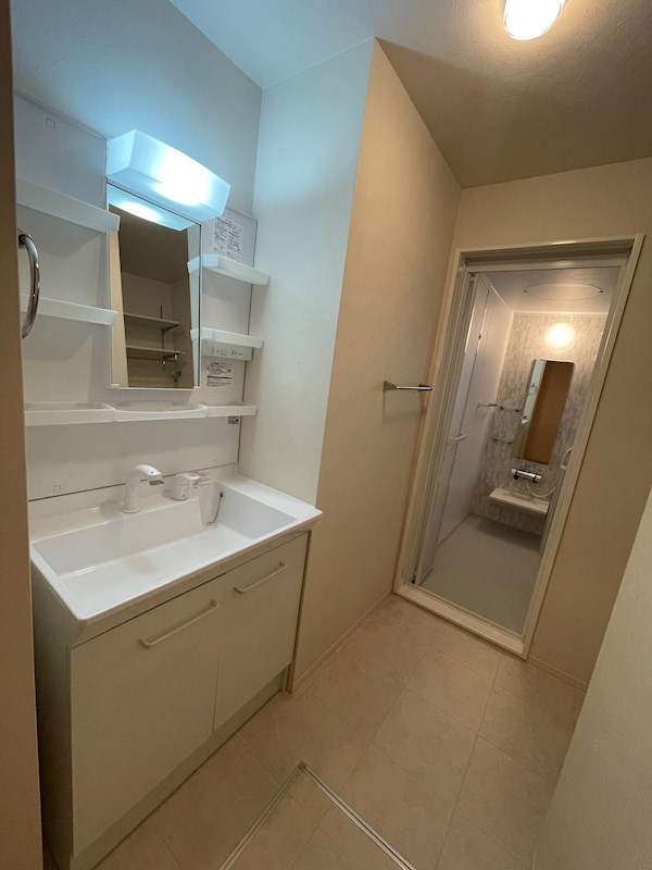 ワイ・ヴィクトワール　 その他2