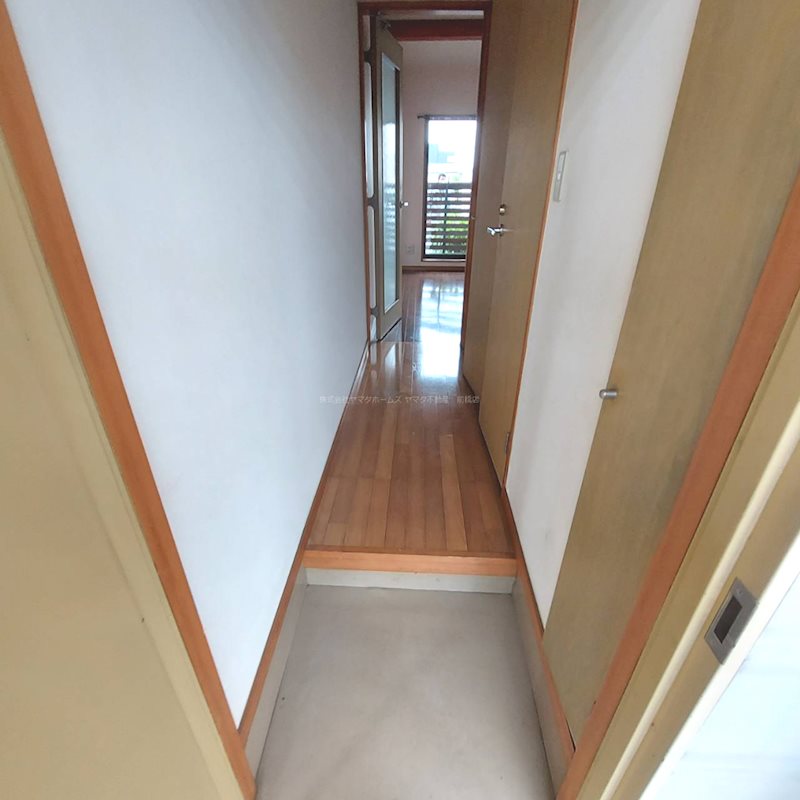 プリモ川曲 玄関