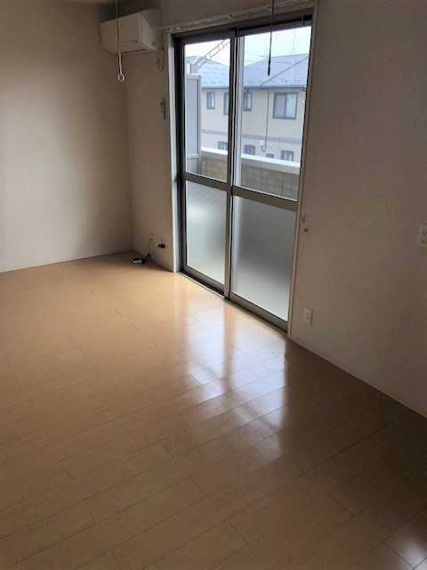 レーブ中泉 リビング