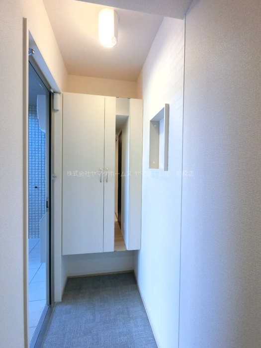 グランテラス上細井 玄関