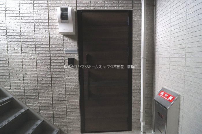 ガーネット 玄関